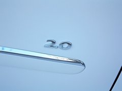 2013款 2.0L 自动 豪华版