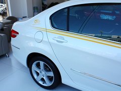 2013款 2.0L 自动 豪华版