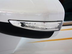 2013款 2.0L 自动 豪华版