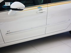 2013款 2.0L 自动 豪华版