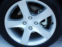 2013款 2.0L 自动 豪华版