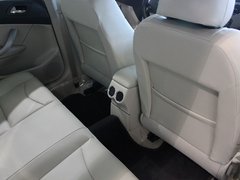 2013款 2.0L 自动 尊贵版