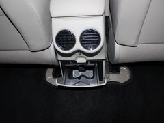 2013款 2.0L 自动 尊贵版