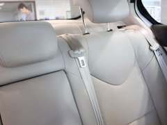 2013款 2.0L 自动 尊贵版