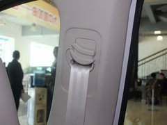 2013款 2.0L 自动 尊贵版