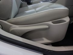 2013款 2.0L 自动 尊贵版