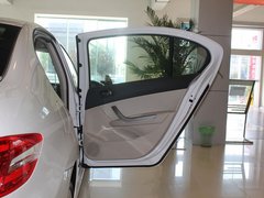 2013款 2.0L 自动 尊贵版