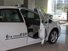 2013款 2.0L 自动 尊贵版