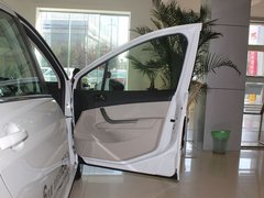2013款 2.0L 自动 尊贵版