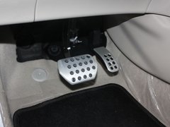 2013款 2.0L 自动 尊贵版