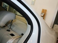 2013款 2.0L 自动 尊贵版