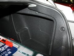 2013款 2.0L 自动 尊贵版