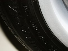 2013款 2.0L 自动 尊贵版
