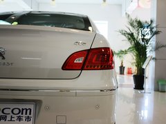 2013款 2.0L 自动 尊贵版