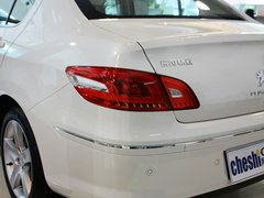 2013款 2.0L 自动 尊贵版