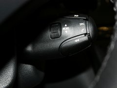 2013款 2.0L 自动 尊贵版
