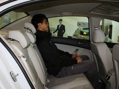 2013款 2.0L 自动 尊贵版