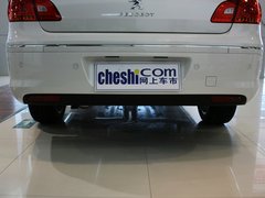 2013款 2.0L 自动 尊贵版