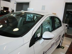 2013款 2.0L 自动 尊贵版