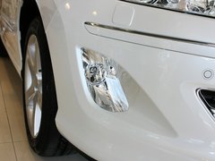 2013款 2.0L 自动 尊贵版