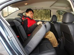 2013款 2.0L 自动 尊贵版