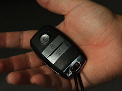 2013款 2.4L 自动 豪华版 5座