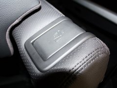 2013款 2.4L 自动 至尊UVO版 7座
