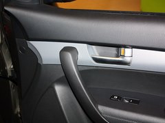 2013款 2.4L 自动 至尊UVO版 7座