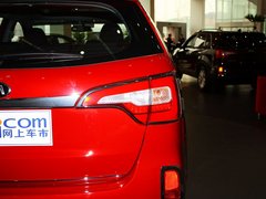 2013款 2.4L 自动 舒适版 7座