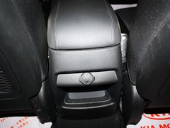 2013款 2.4L 自动 舒适版 7座