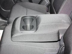 2013款 2.4L 自动 舒适版 7座
