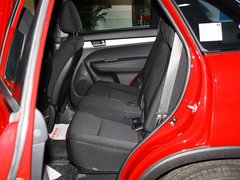 2013款 2.4L 自动 舒适版 7座