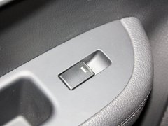 2013款 2.4L 自动 舒适版 7座