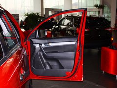 2013款 2.4L 自动 舒适版 7座