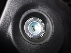 2013款 2.4L 自动 舒适版 7座