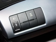 2013款 2.4L 自动 舒适版 7座
