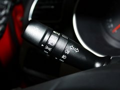 2013款 2.4L 自动 舒适版 7座
