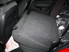 2013款 2.4L 自动 舒适版 7座