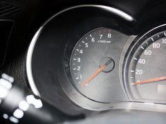 2013款 2.4L 自动 舒适版 7座