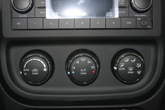2013款 2.4L CVT 都市版 5座