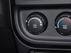 2013款 2.0L CVT 运动版 5座