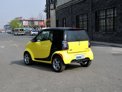 2012款 1.1L AMT 尊貴型
