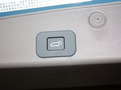 2013款 2.2T 自动 VQ-R舒适版 7座