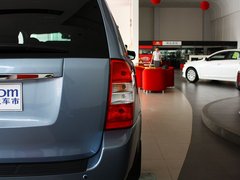 2013款 2.2T 自动 VQ-R舒适版 7座