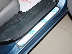 2013款 2.2T 自动 VQ-R舒适版 7座