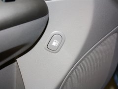 2013款 2.2T 自动 VQ-R舒适版 7座
