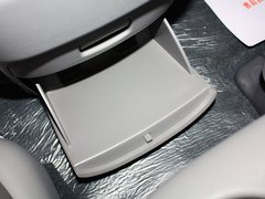 2013款 2.2T 自动 VQ-R舒适版 7座