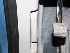 2013款 2.2T 自动 VQ-R舒适版 7座