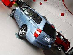 2013款 2.2T 自动 VQ-R舒适版 7座