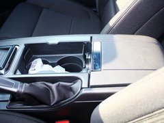 2013款 3.7L 自动 标准型